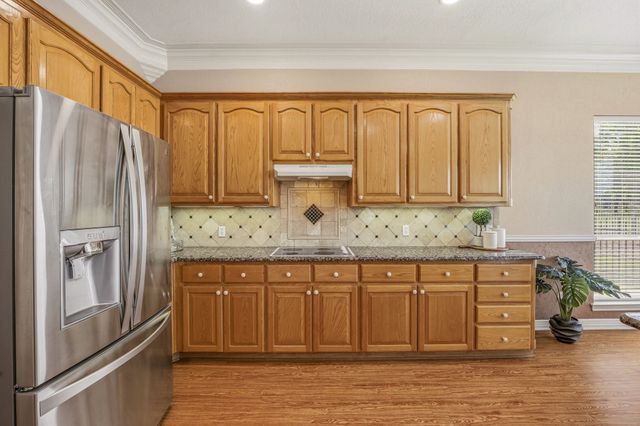 5900 Nutcracker Drive, Granbury, TX 76049