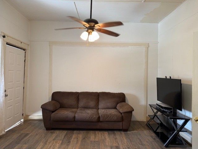 2328 W Sherman Street, Paris, TX 75460