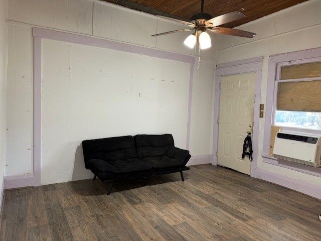 2328 W Sherman Street, Paris, TX 75460