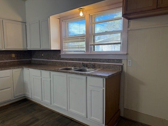 2328 W Sherman Street, Paris, TX 75460