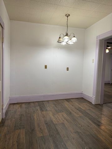 2328 W Sherman Street, Paris, TX 75460