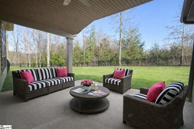 672 Diamond Ridge Way, Duncan, SC 29334