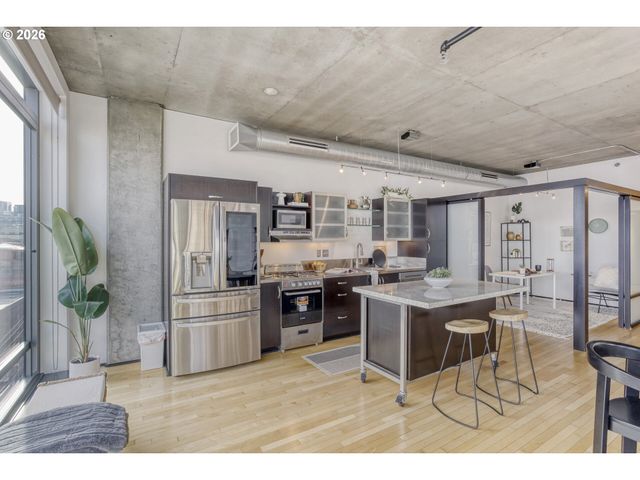 1410 Nw KEARNEY St 909, Portland, OR 97209