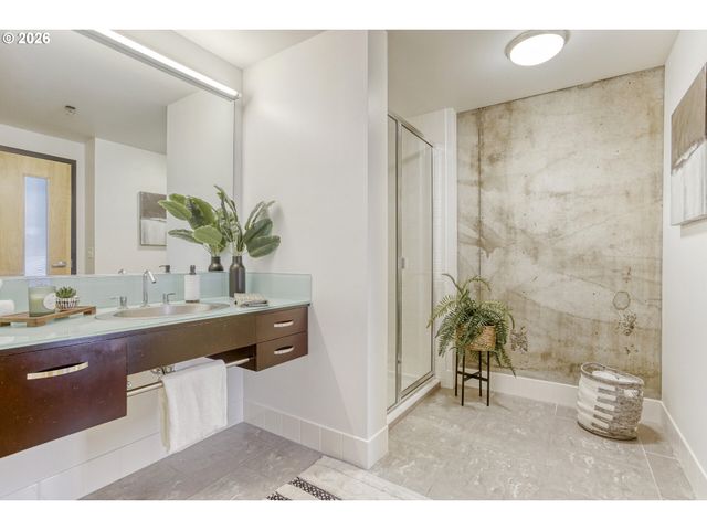 1410 Nw KEARNEY St 909, Portland, OR 97209