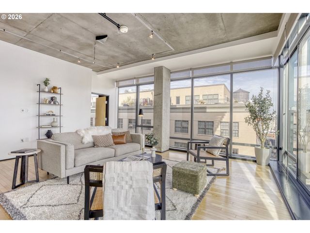 1410 Nw KEARNEY St 909, Portland, OR 97209