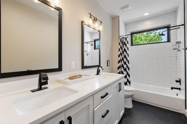 2202 Santa Rita ST, Austin, TX 78702