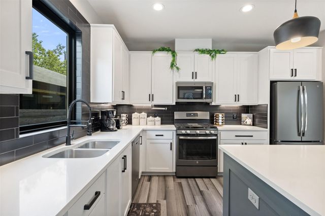 2202 Santa Rita ST, Austin, TX 78702