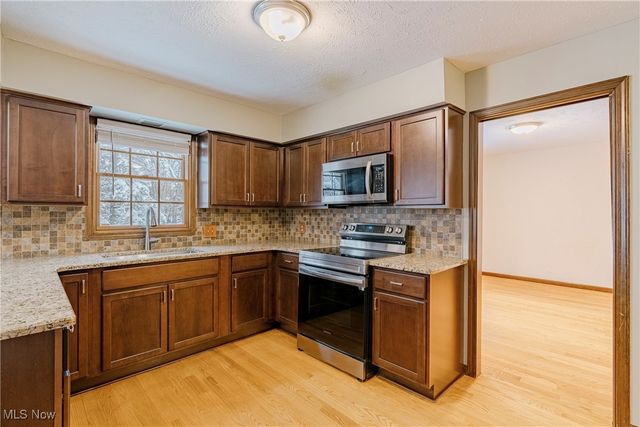 37350 Bunker Hill Drive, Solon, OH 44139