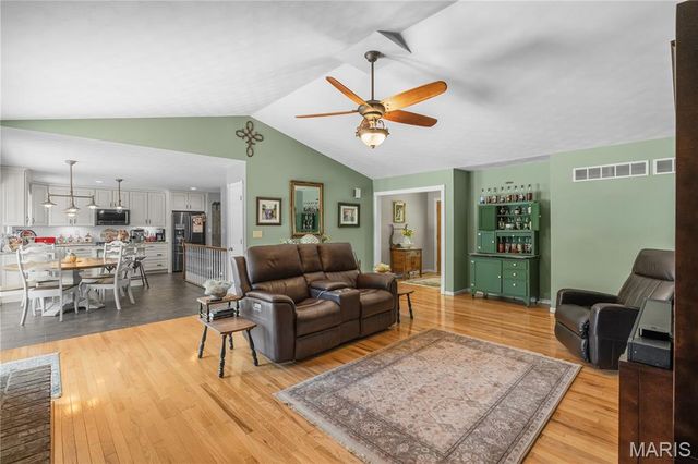 12280 State Highway D, Marthasville, MO 63357