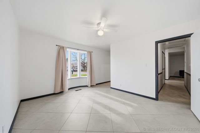 10837 E 26th Place, Tulsa, OK 74129