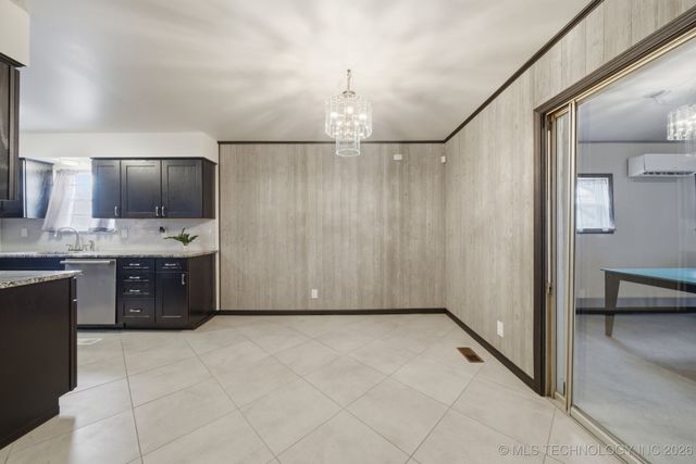 10837 E 26th Place, Tulsa, OK 74129