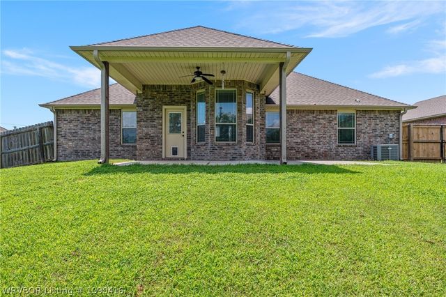 2512 Eastridge Drive, Van Buren, AR 72956