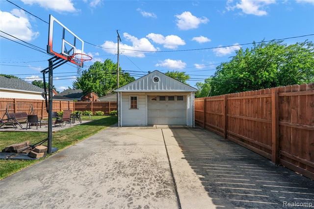 13278 Veronica Street, Southgate, MI 48195