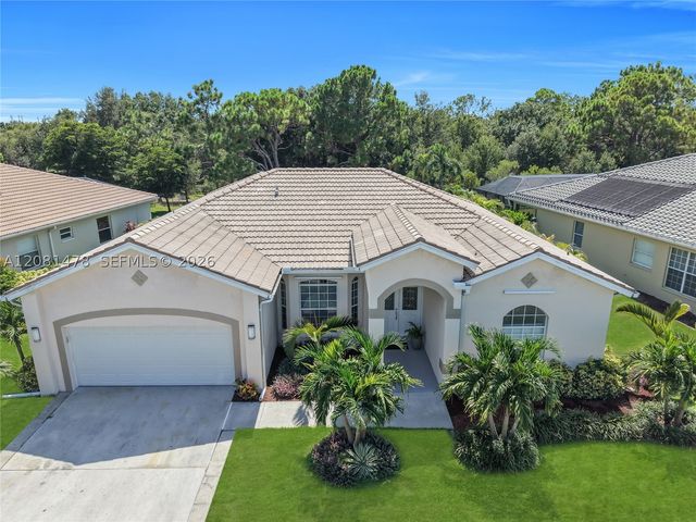 11142 Lakeland Cir, Other, FL 33913