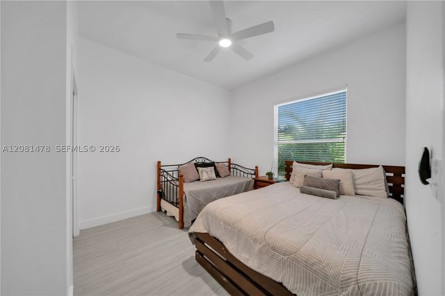 11142 Lakeland Cir, Other, FL 33913