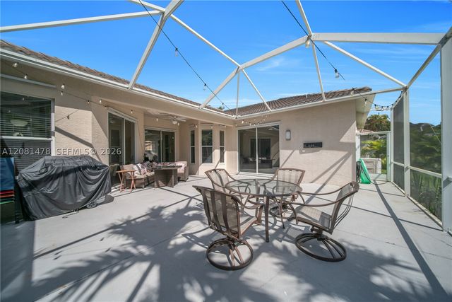 11142 Lakeland Cir, Other, FL 33913