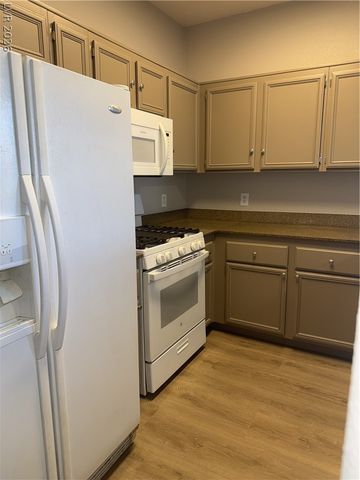 10001 PEACE Way 1330, Las Vegas, NV 89147