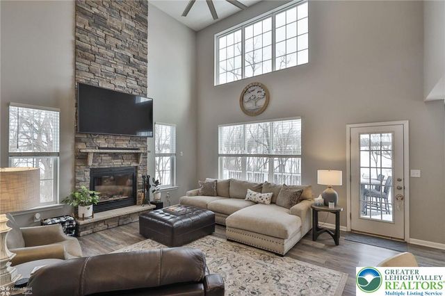 6726 Ryan Court, Lowhill Twp, PA 18069