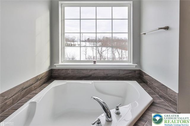 6726 Ryan Court, Lowhill Twp, PA 18069