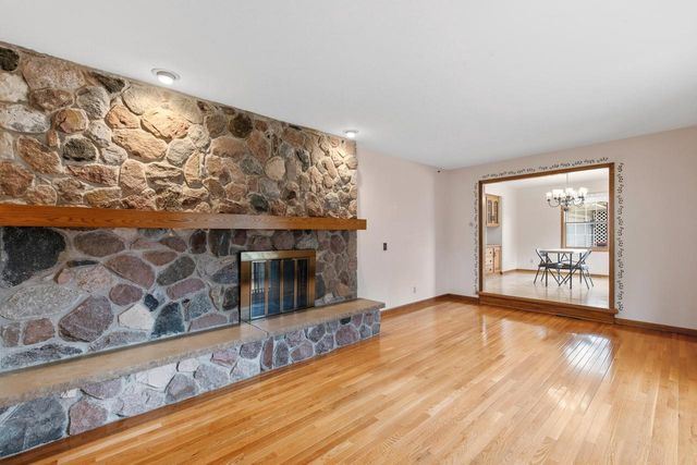 4050 Sleeping Dragon ROAD, West Bend, WI 53095