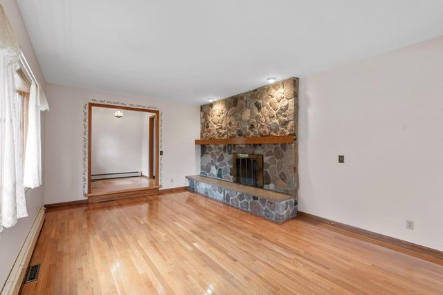 4050 Sleeping Dragon ROAD, West Bend, WI 53095