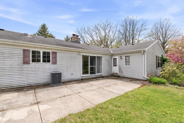 4050 Sleeping Dragon ROAD, West Bend, WI 53095