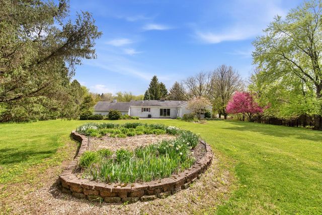 4050 Sleeping Dragon ROAD, West Bend, WI 53095