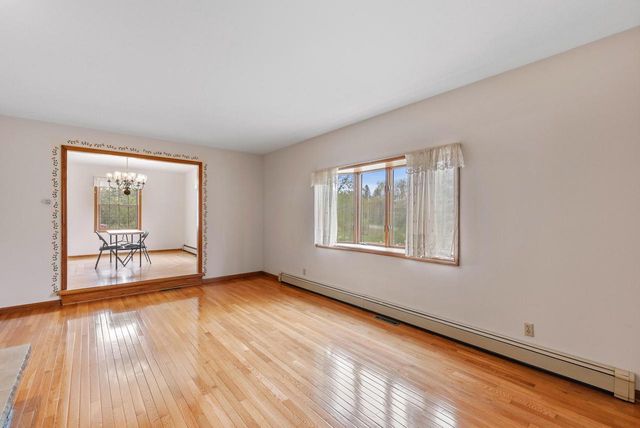 4050 Sleeping Dragon ROAD, West Bend, WI 53095