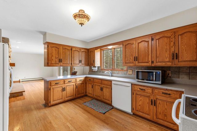 4050 Sleeping Dragon ROAD, West Bend, WI 53095