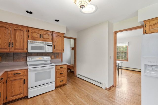 4050 Sleeping Dragon ROAD, West Bend, WI 53095