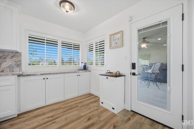 1405 Thunderbird Street, Bakersfield, CA 93309