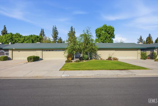 1405 Thunderbird Street, Bakersfield, CA 93309
