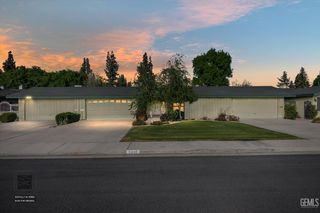 1405 Thunderbird Street, Bakersfield, CA 93309