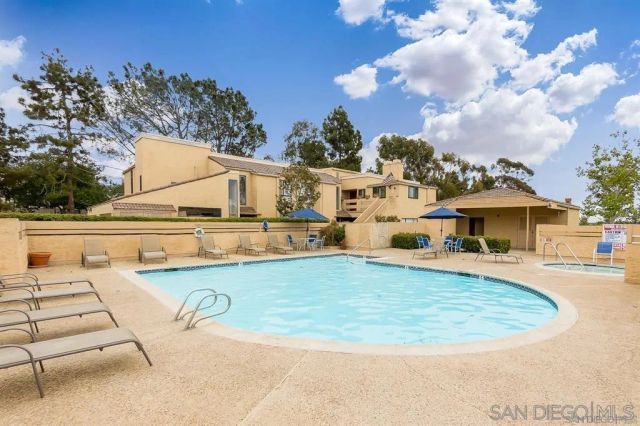 7959 Caminito Dia 4, San Diego, CA 92122