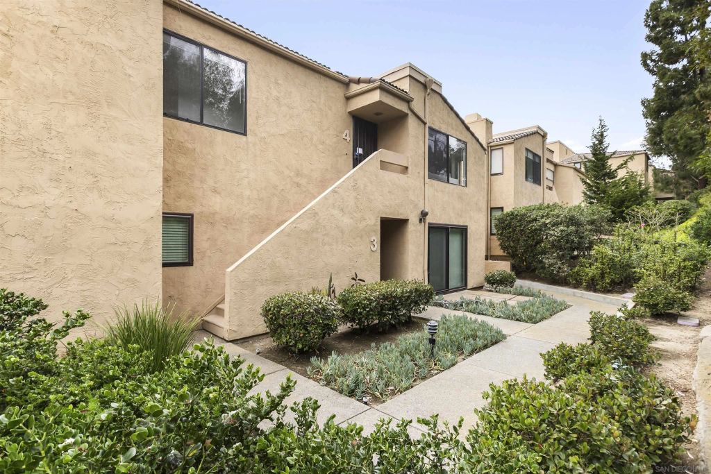 7959 Caminito Dia 4, San Diego, CA 92122