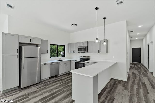 603 Hawthorne AVE S, Lehigh Acres, FL 33974