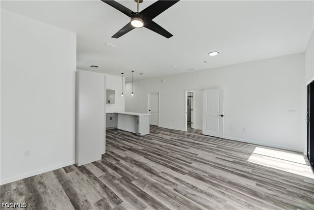 603 Hawthorne AVE S, Lehigh Acres, FL 33974