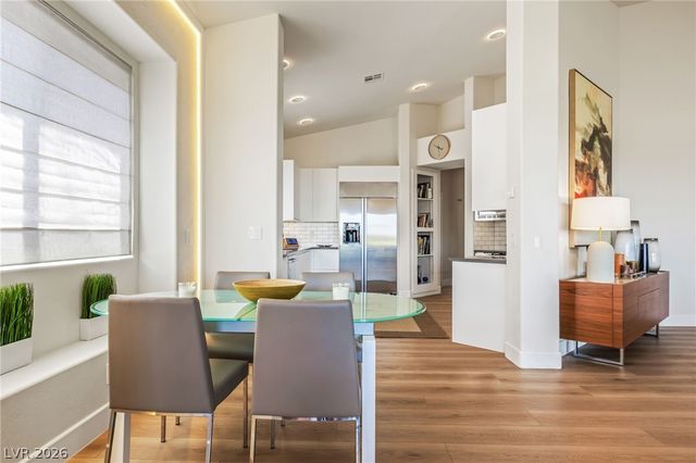 404 Summer Mesa Drive, Las Vegas, NV 89144