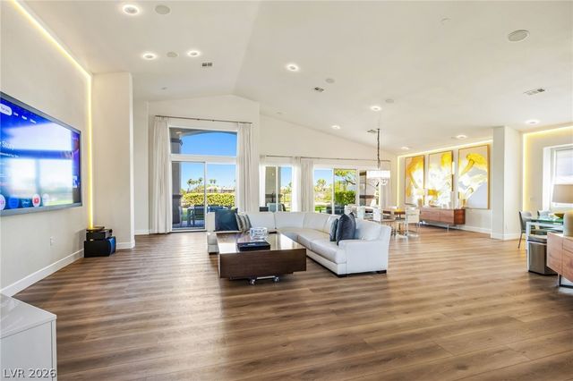 404 Summer Mesa Drive, Las Vegas, NV 89144