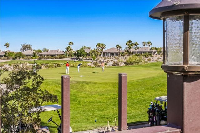 404 Summer Mesa Drive, Las Vegas, NV 89144