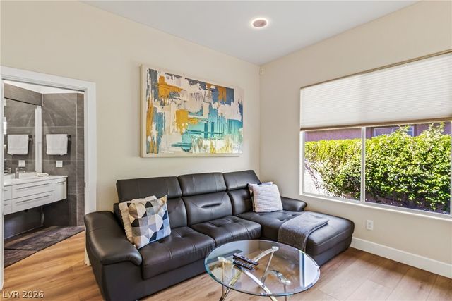 404 Summer Mesa Drive, Las Vegas, NV 89144