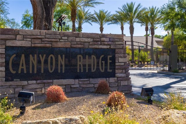404 Summer Mesa Drive, Las Vegas, NV 89144