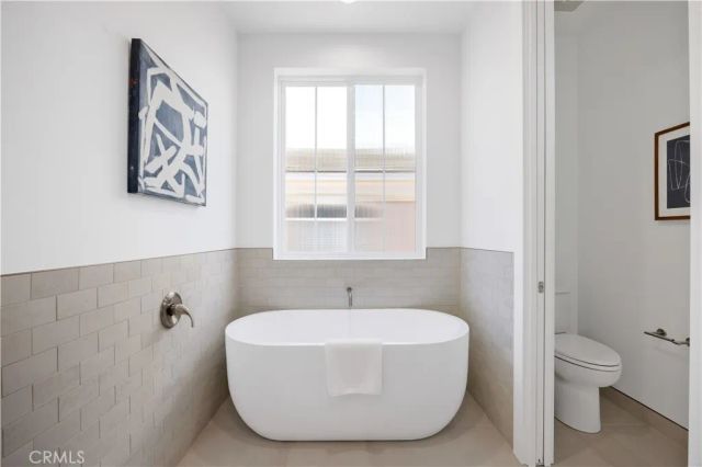 2420 Ives Lane, Redondo Beach, CA 90278