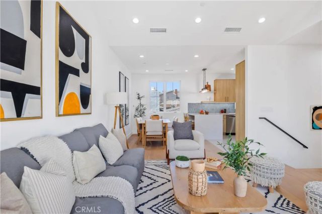 2420 Ives Lane, Redondo Beach, CA 90278