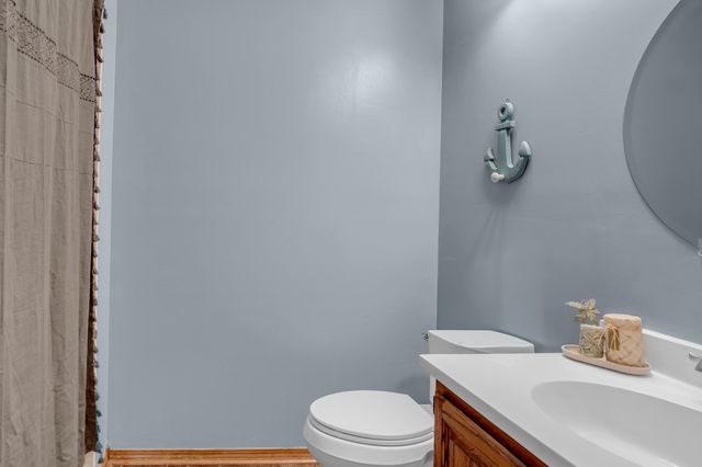 1928 S Capri cir, Wichita, KS 67207