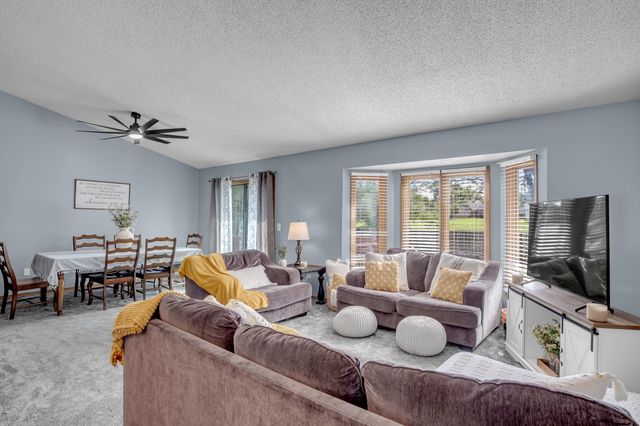 1928 S Capri cir, Wichita, KS 67207