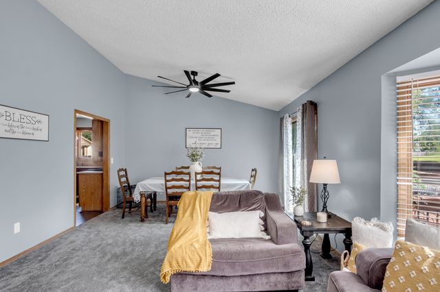 1928 S Capri cir, Wichita, KS 67207
