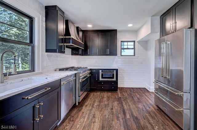 35 Sheridan Ave, West Orange Twp., NJ 07052