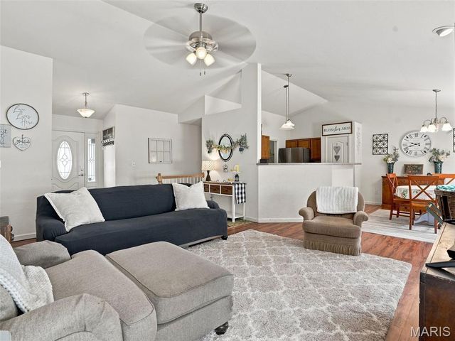 498 Pevely Heights Drive, Pevely, MO 63070