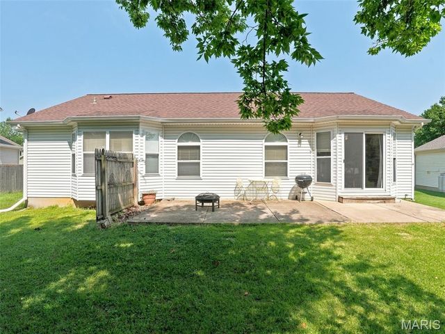 498 Pevely Heights Drive, Pevely, MO 63070